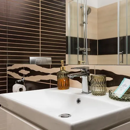 Comfortable In Old Town With Parking-sokolnicza By #hoomvi 브로츠와프